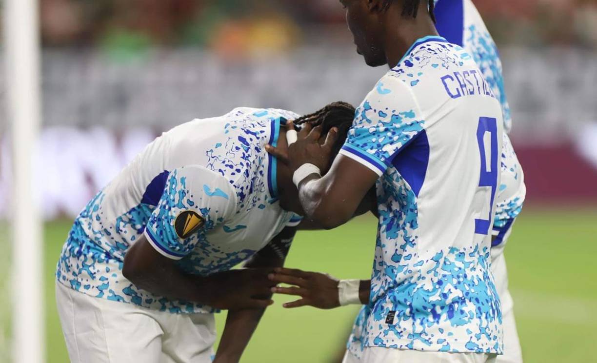 El dolor era muy fuerte en el brazo izquierdo de Alberth Elis.