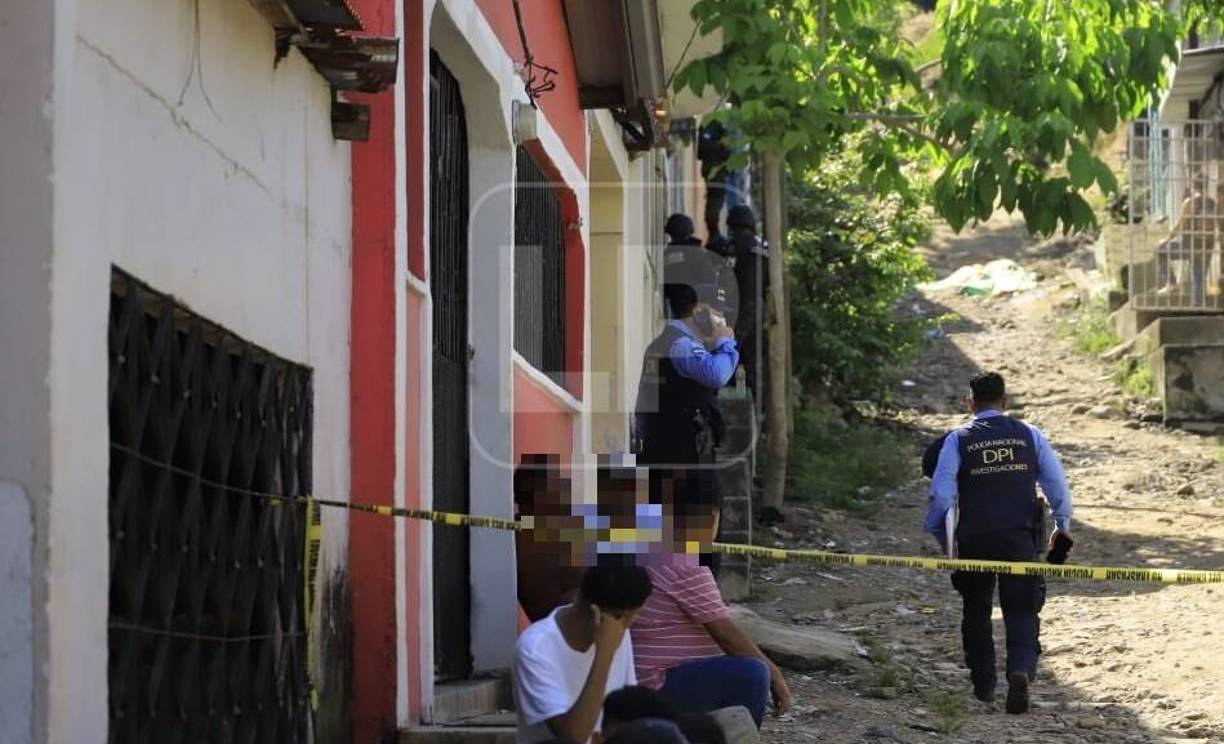 Tres de los fallecidos responden a los nombres de Jafeth Ortíz, Marvin Martínez (22) y Sergio Reyes. Fotografía: La Prensa