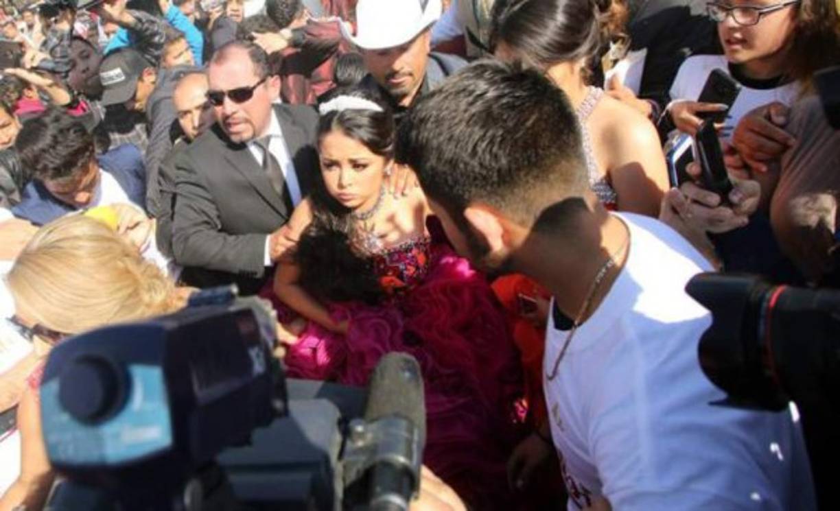 El resultado fue una fiesta desorganizada y una gran cantidad de basura regada y semiapilada en el lugar donde tocaron bandas como Grupo Capaz, Banda Jerez y los Indomables de Cedral.<br/><br/>