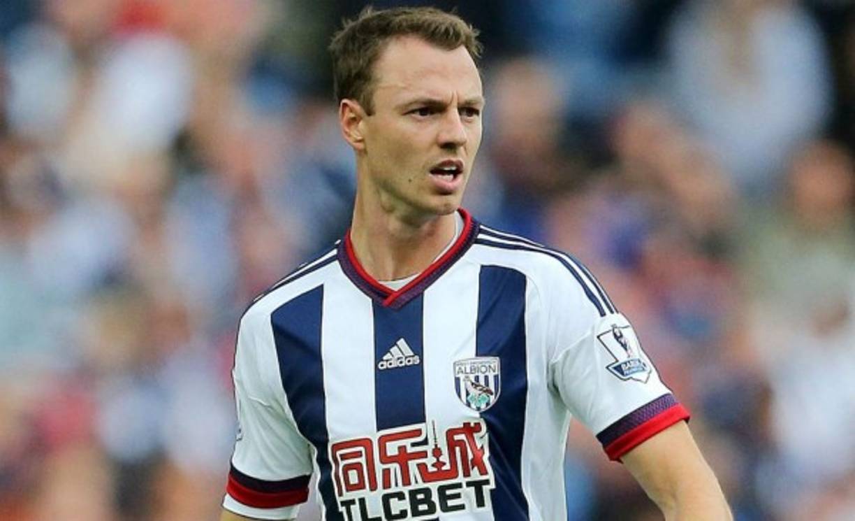 El West Bromwich Albion ha rechazado una oferta del Manchester City de 18 millones de libras (19,7 millones de euros) por el defensa norirlandés Jonny Evans, reveló este viernes el entrenador Tony Pulis. 'Han hecho una oferta que hemos rechazado', dijo Pulis, que añadió que el club, sin embargo, está abierto a escuchar propuestas por el zaguero.