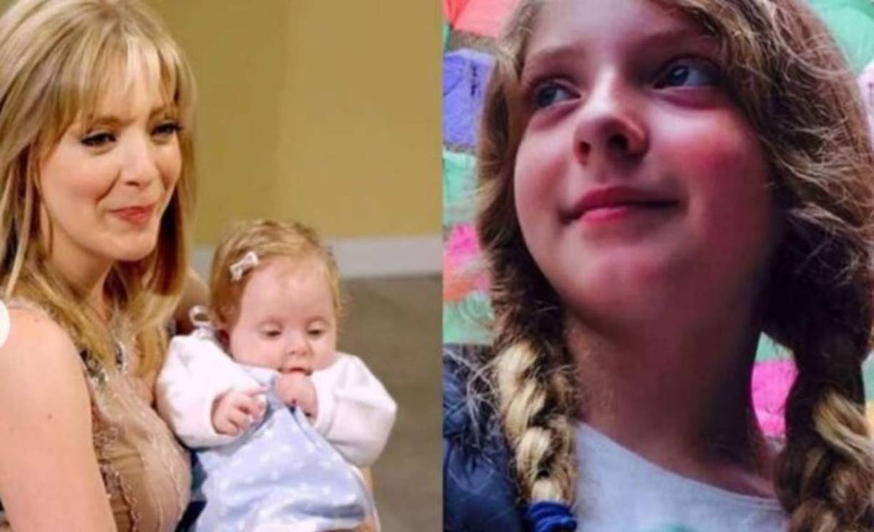 Desde la muerte de la actriz, el pasado 13 de junio, Constanza ha estado alejada de las cámaras y se sabe muy poco de su vida.