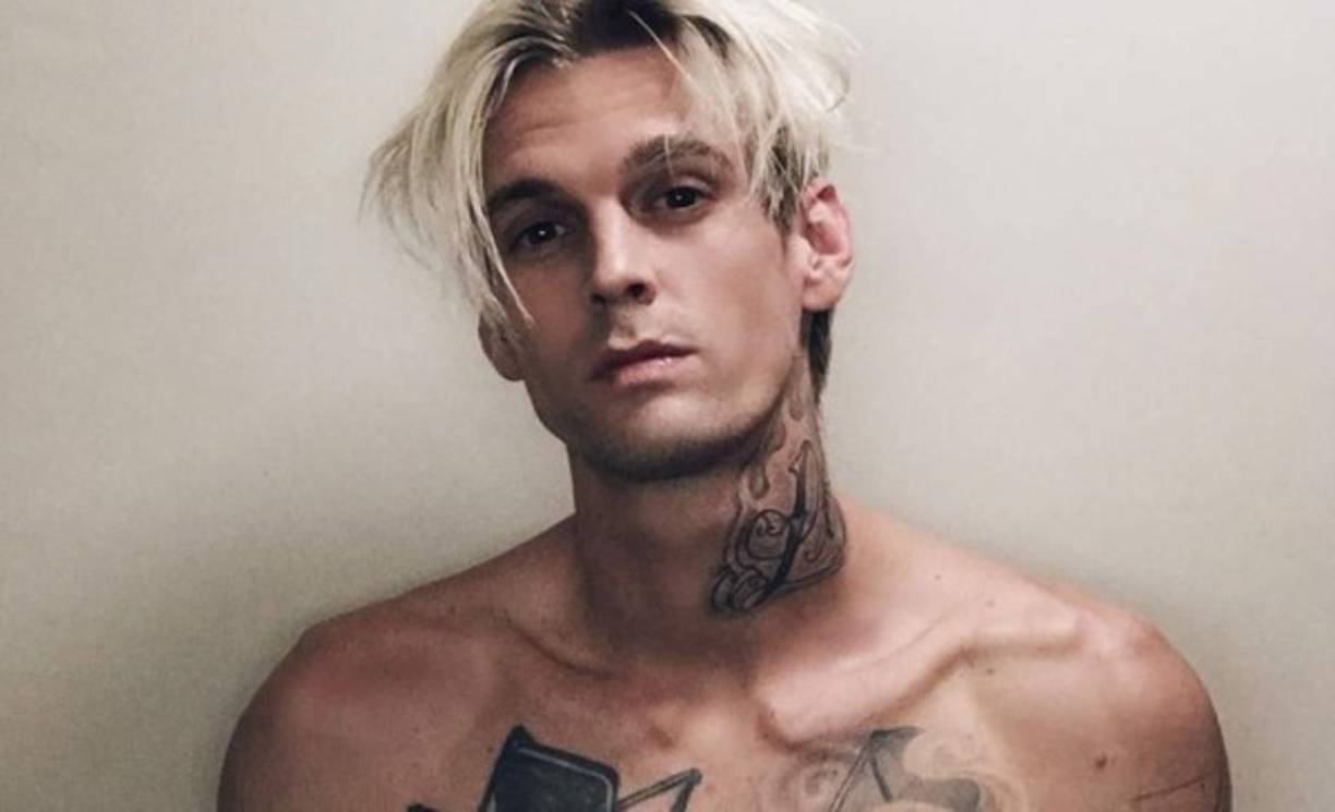 La ex estrella infantil Aaron Carter, hermano menor del cantante de los Backstreet Boys, Nick Carter, se declaró en quiebra después de tener una fortuna de millones de dólares.