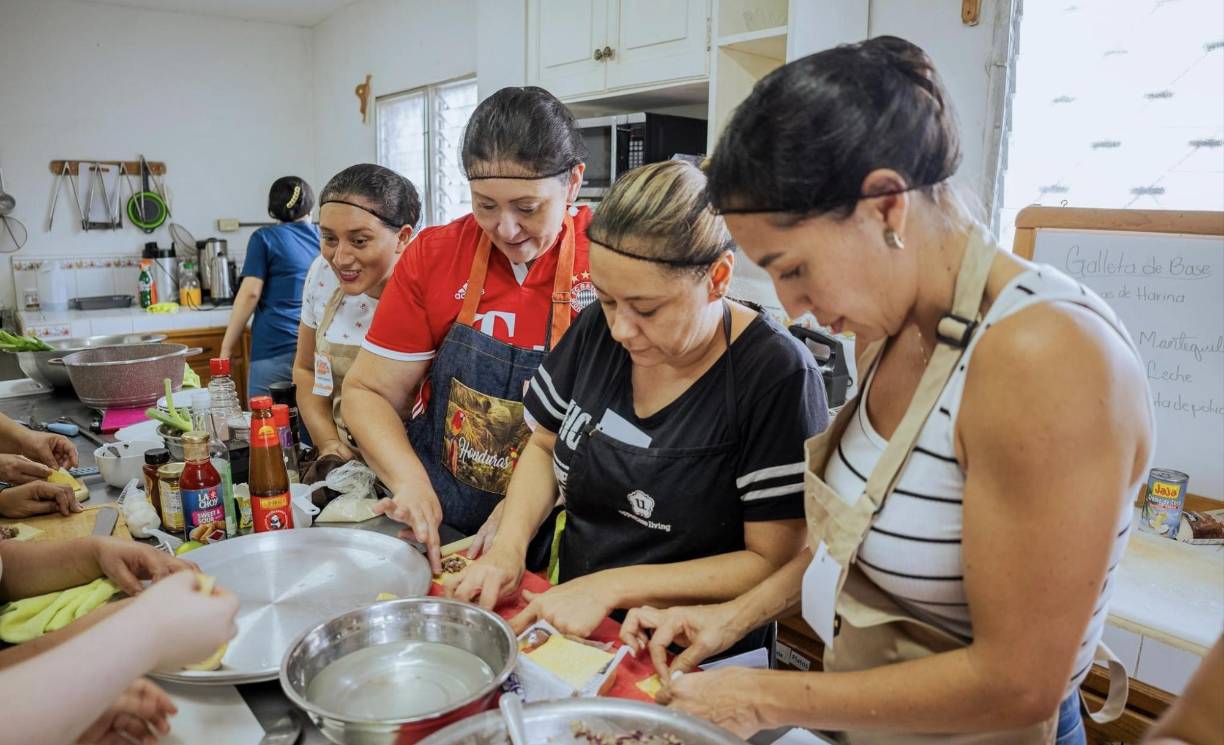 El enfoque del festival fue doble: empoderar a los emprendedores a través de la adquisición de conocimientos en los talleres culinarios y fortalecer los servicios turísticos de la región, especialmente en el ámbito de la restauración.