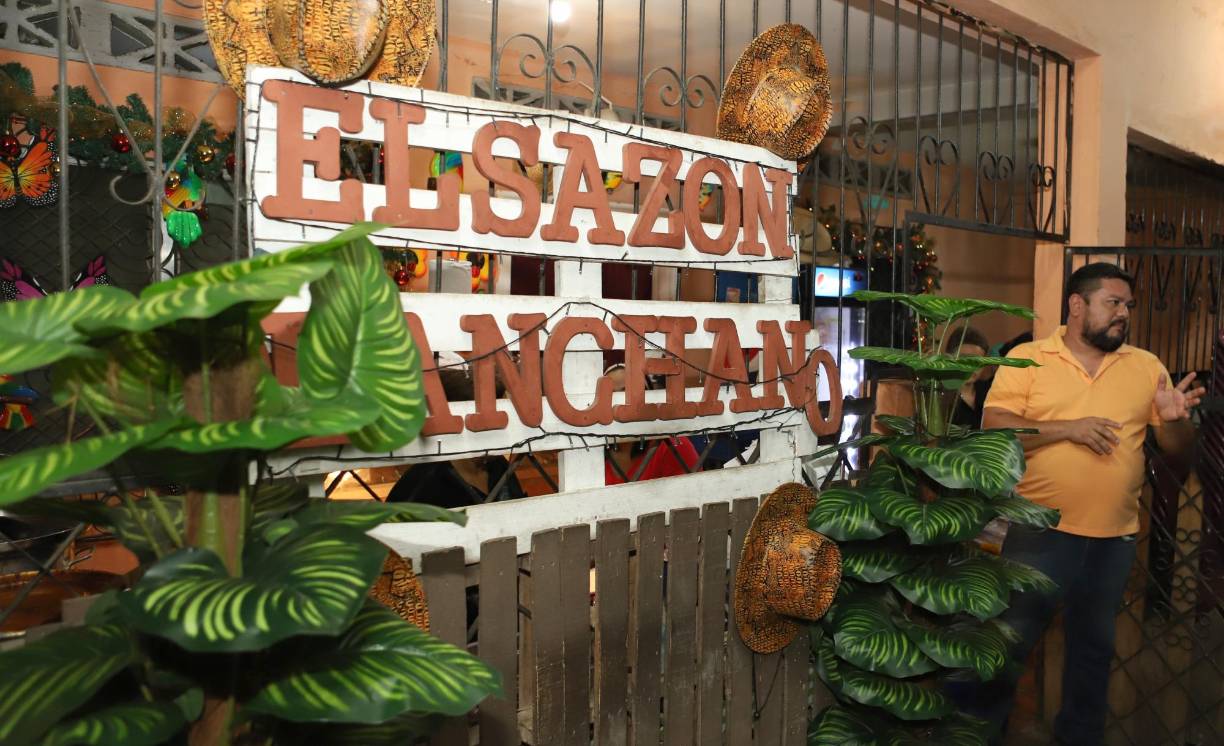 Este negocio se ubica en la 19 calle, entre 12 y 13 avenida, barrio Las Palmas, a inmediaciones de Macrodistrito Las Palmas. Opera en dos horarios: martes a sábado de 11:00 am a 2:00 pm y martes a domingo de 5:00 pm a 9:00 pm. Para pedidos se puede escribir al 9896-5532.