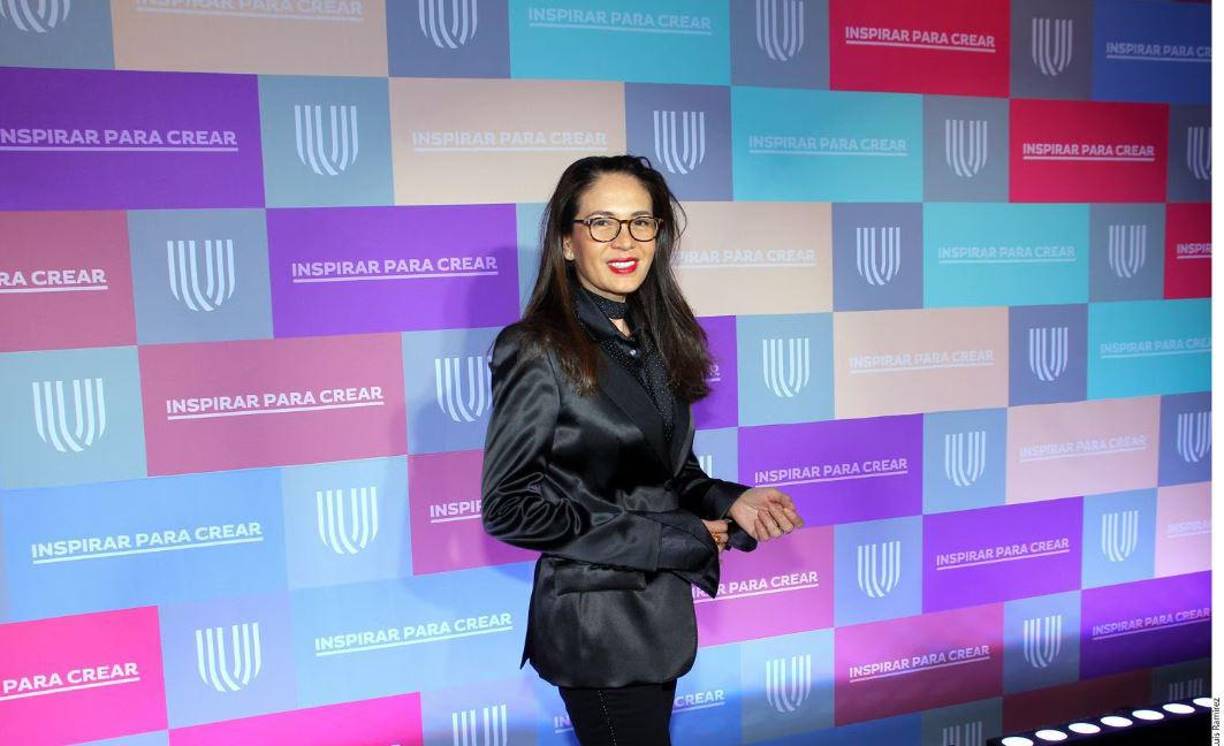 La reconocida actriz y presentadora mexicana, Yolanda Andrade, atraviesa una fuerte crisis en su salud. Y es que la conductora, de 51 años de edad, fue hospitalizada recientemente por un problema grave.