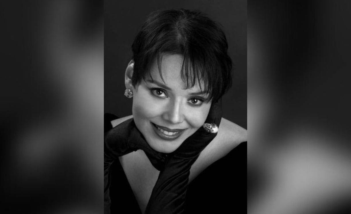 La diputada ha mostrado su lado artístico como amante del canto. 