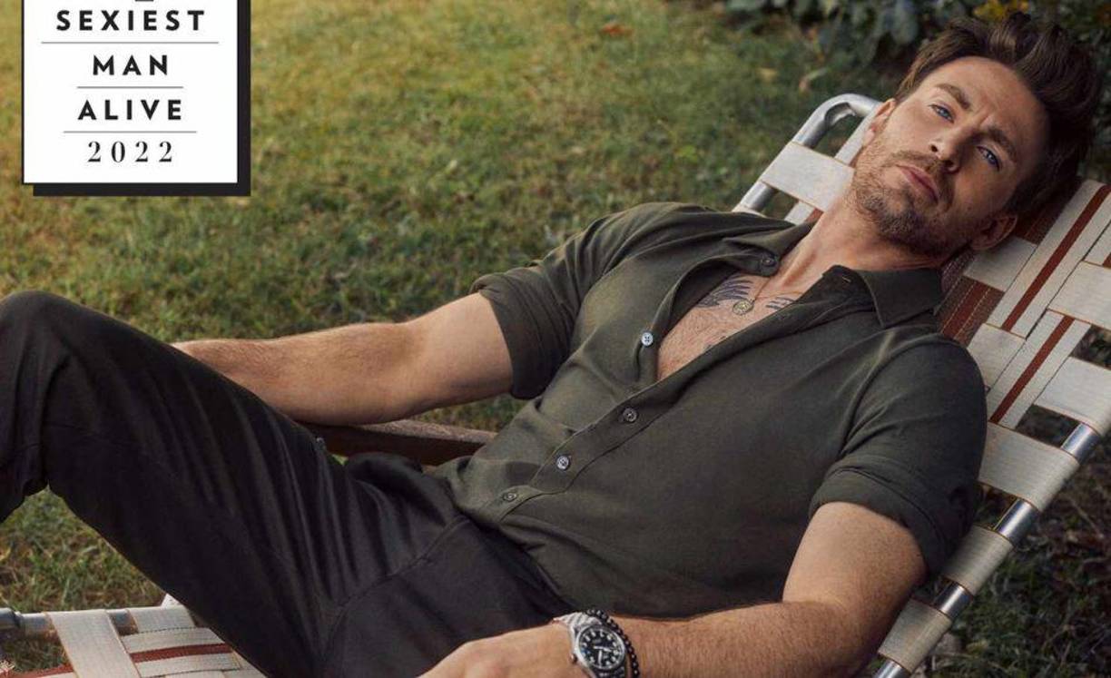 La elección fue anunciada el lunes en la noche en el programa nocturno de entrevistas de Stephen Colbert y en la web de la revista. 