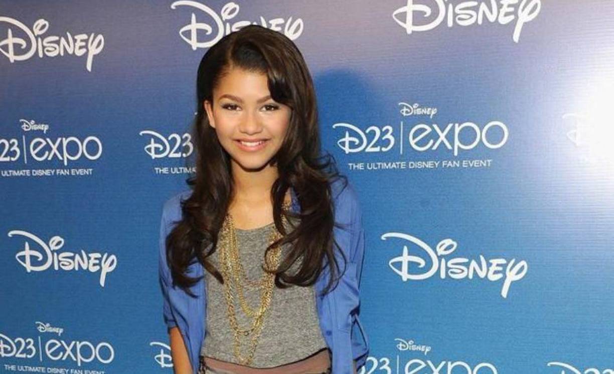 Zendaya comenzó su carrera a los 13 años de la misma manera que Miley Cyrus, Zac Efron y Demi Lovato.
