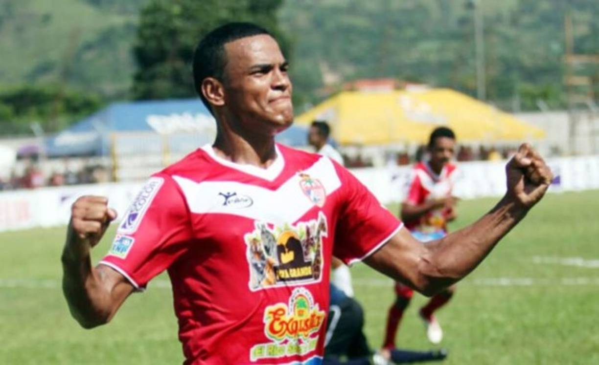 Rony Martínez tiene ofertas para salir al extranjero, específicamente del fútbol de Serbia y de la NASL de Estados Unidos. Además, el Real España buscaría su fichaje.