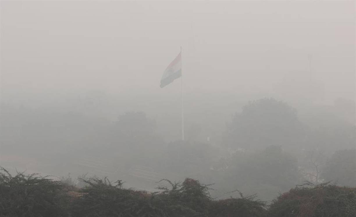 Nueva Delhi y el noroeste de la India lidian todos los inviernos con la aguda contaminación del aire. El problema se agrava en invierno, cuando las condiciones meteorológicas retienen los contaminantes.