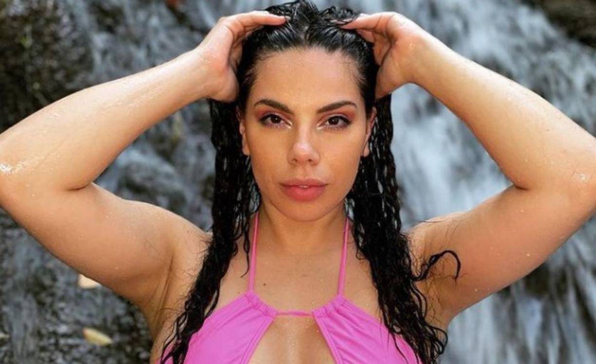 Ante ello, Lizbeth realizó un videoclip por medio de su cuenta de TikTok, en el que interpretó la frase “Tenemos tú y yo algo pendiente, tú me debes algo y lo sabes” del tema ‘Gasolina’ de Daddy Yankee, aunada del texto: “Para el ** que me tocaba desde los 4 añitos”.