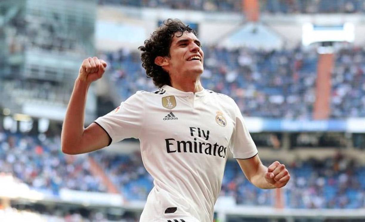 Jesús Vallejo: Joven defensor central que no ha podido consolidarse en el Real Madrid y aparece como uno de los jugadores que se marchará del cuadro blanco para la próxima campaña.