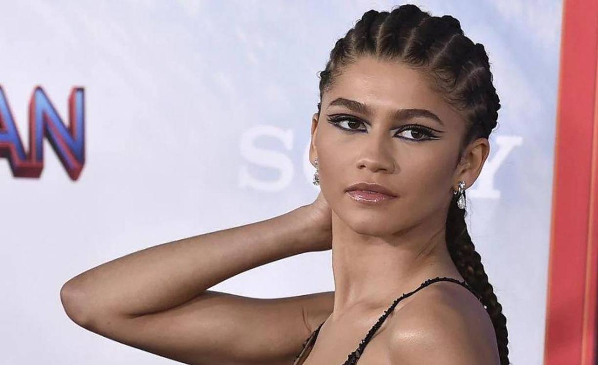 Las nominaciones del martes ahora convierten a Zendaya en la primera mujer negra, y la segunda persona negra, en recibir nominaciones al Emmy tanto por actuación como por composición de canciones en el mismo año.