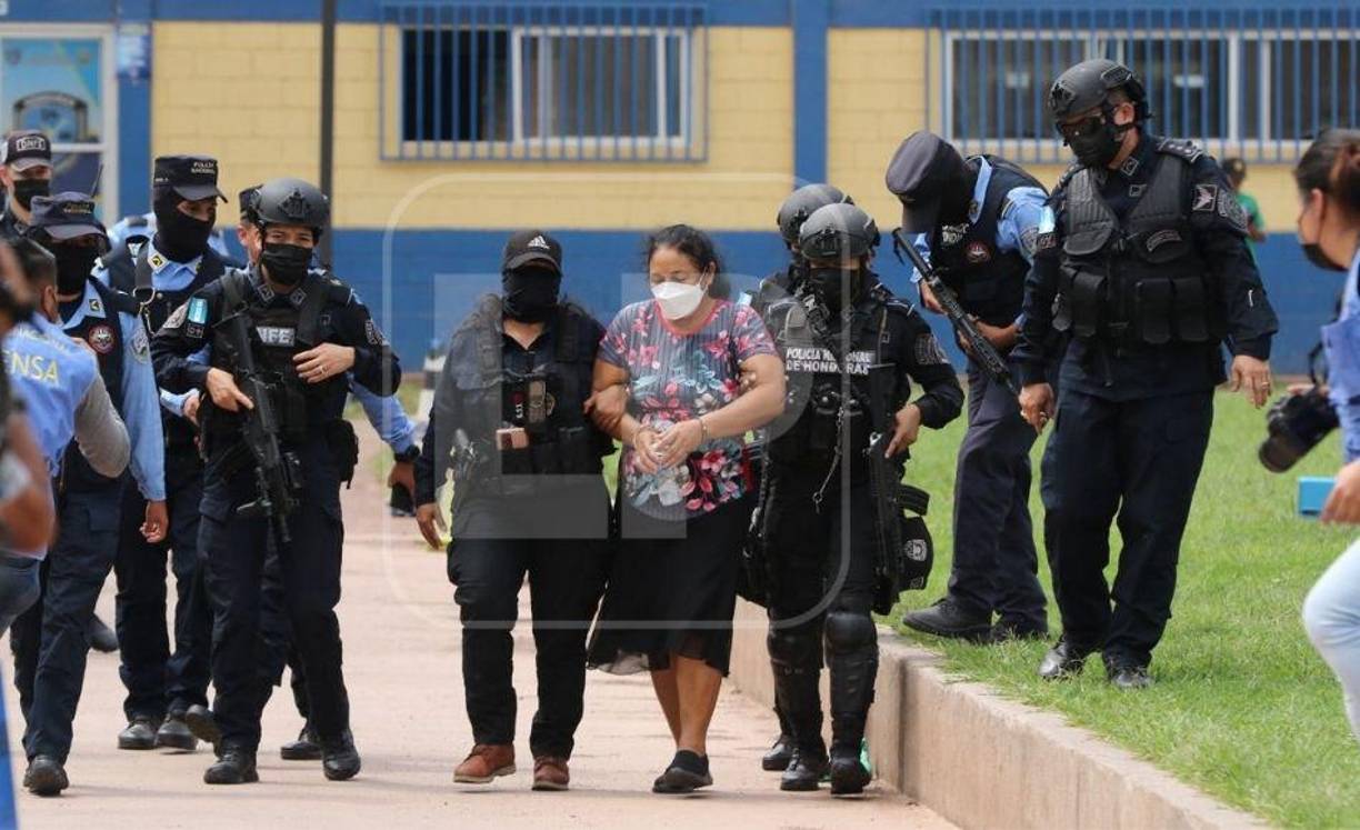 En un comunicado, el Departamento de Estado aseguró que el “liderazgo” de estos individuos en el cartel de los Montes Bobadilla ha aumentado “significativamente” desde el arresto en 2017 de Noé Montes Bobadilla, tercer hijo de Herlinda y condenado a 37 años de prisión en Estados Unidos.