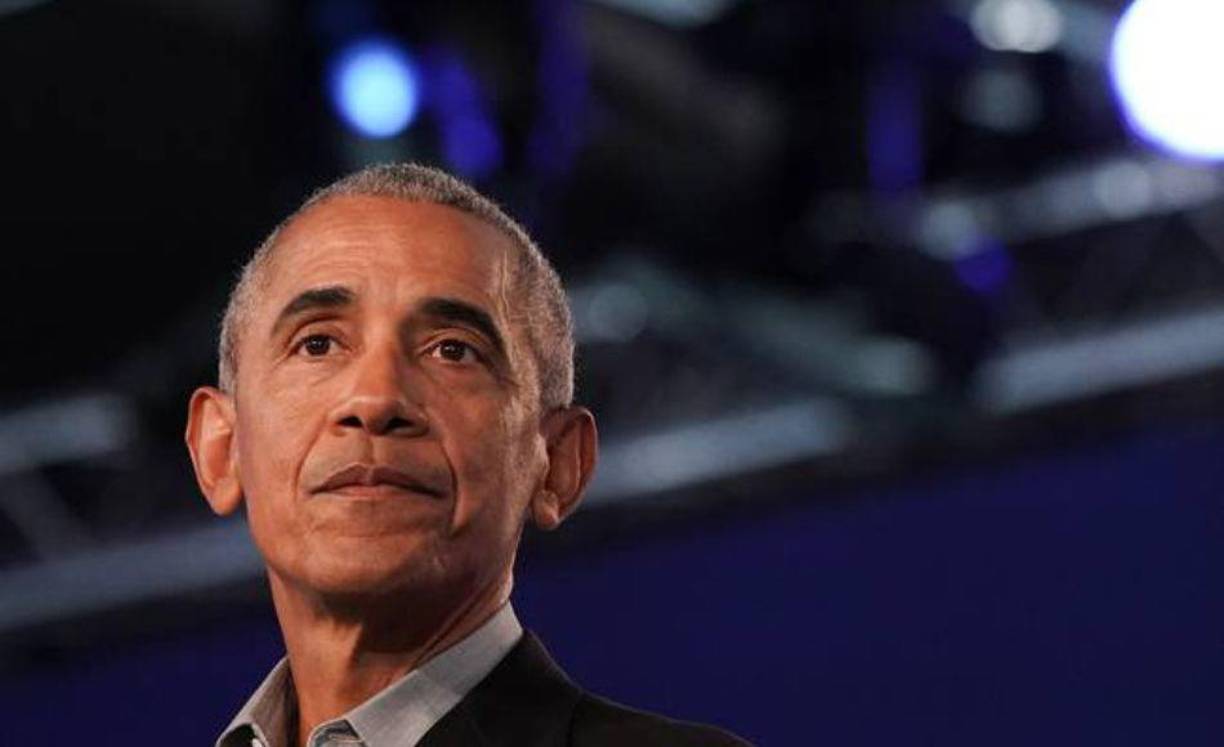 Esta no es la primera vez que Barack Obama hace saber que escucha música en español, ya que en diciembre del 2021 el ex presidente de Estados Unidos compartió su lista de canciones favoritas de ese año y destacaron temas como Pepas de Farruko; Patria y vida, de varios cantantes cubanos, y Volví, de Aventura y Bad Bunny. 