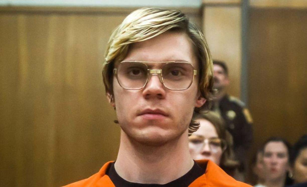  Sin embargo, un integrante de la familia del protagonista ha iniciado una guerra abierta contra el gigante audiovisual.