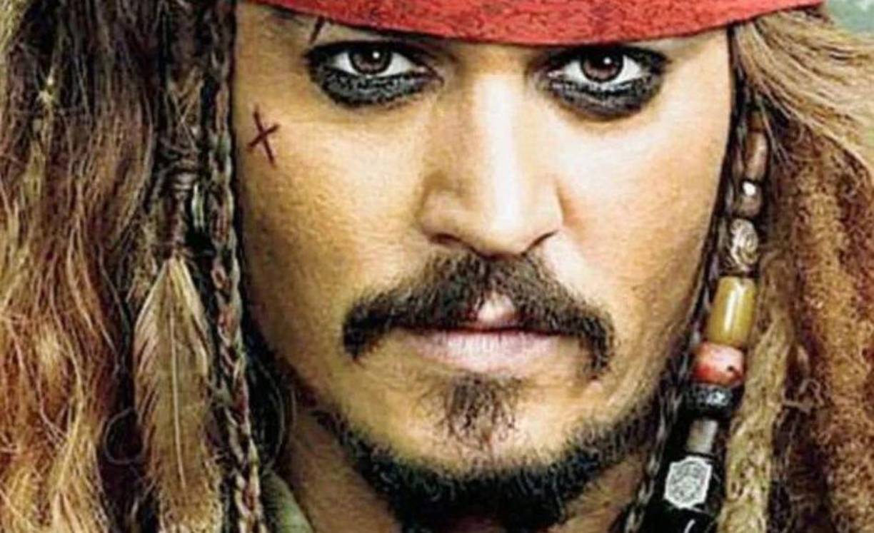 Pero según los rumores Disney no solo le habría ofrecido esto, pues la famosa empresa sabe que quedó mal con Johnny y que este no aceptaría tan fácil.