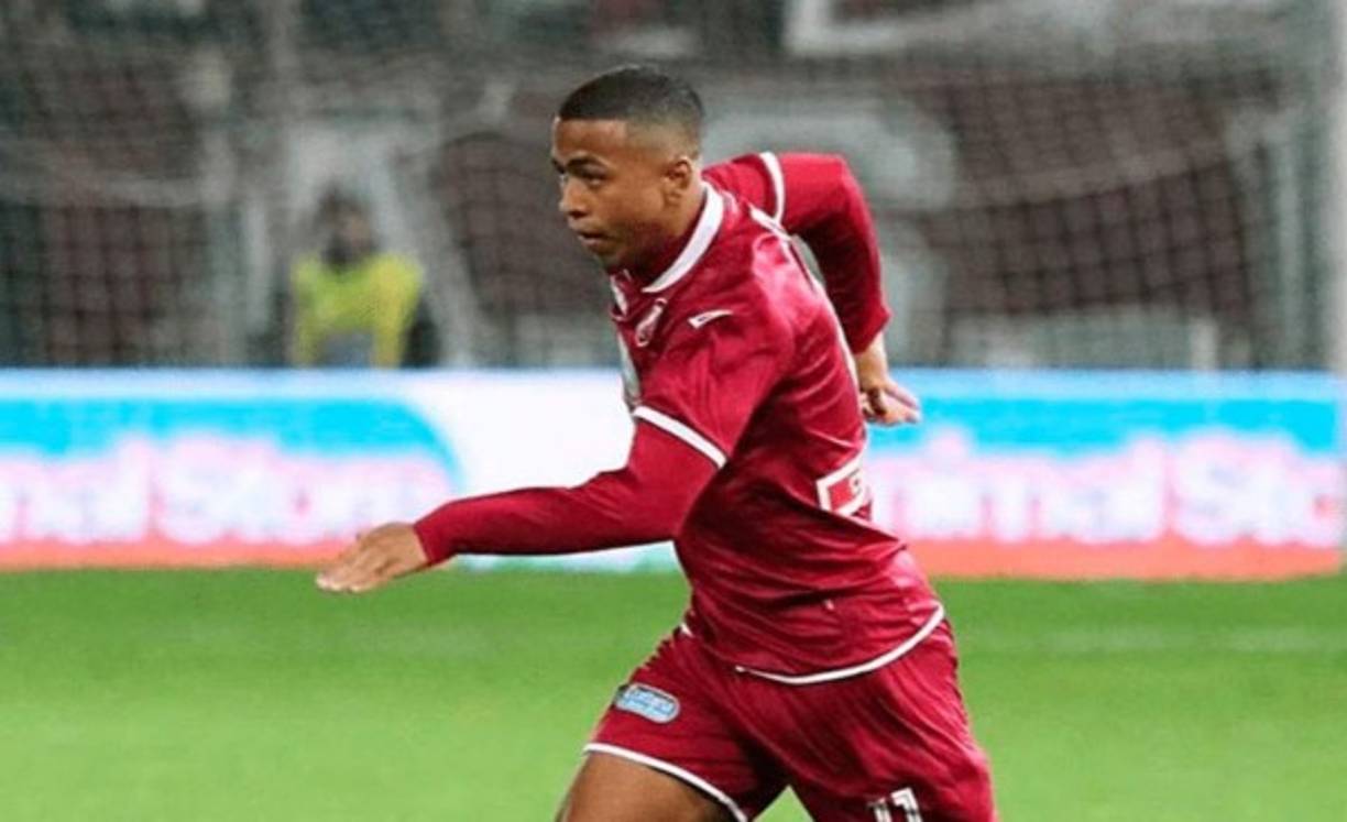 Rigoberto Rivas: El mediocampista hondureño espera seguir en el Reggina luego de que el club logró el ascenso a la Serie B de Italia. La ficha del volante le pertenece al Inter de Milán.