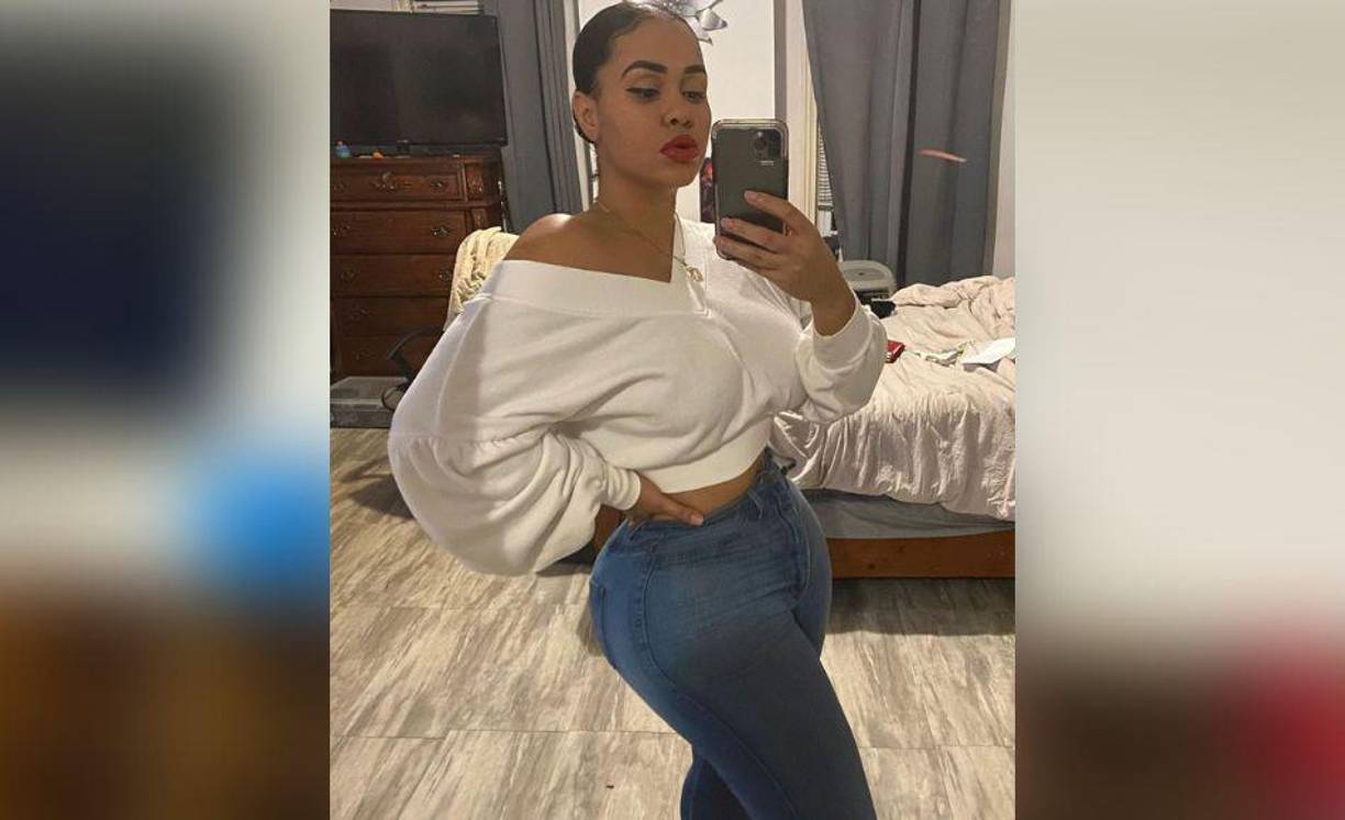 Otro punto de polémica fue su exposición en redes sociales. Hay padres a los que no les preocupa su apariencia física pero ven incompatible su actitud en redes con su labor como maestra.