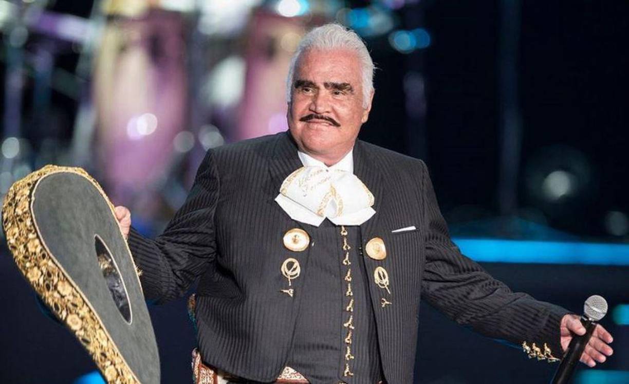 Señaló que así era la personalidad del cantante y que nunca intentó retenerlo, pues afirmó que de haberlo querido él pudo haberse marchado del hogar que construyeron juntos.