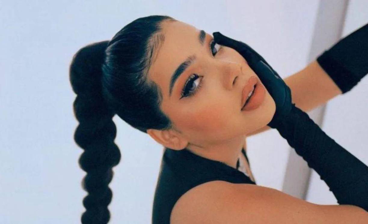 “Que respire bien porque son cuatro coros en La noche y en la parte donde sube está difícil. Me ha pasado, yo por eso siempre pongo La noche como número dos. Que no te ganen los nervios”, recomendó la Kenia Os a Rubí durante sus historias de Instagram.