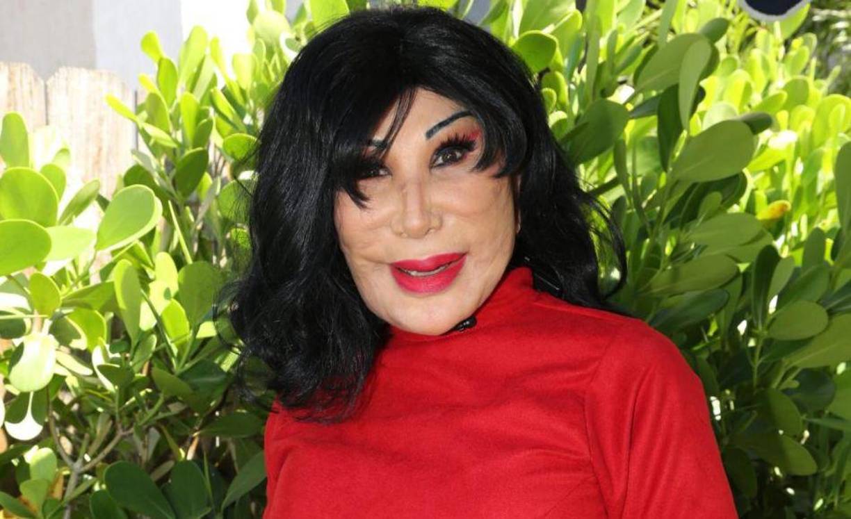 El ex galán de novelas, que murió este martes 4 de abril, dijo que nunca había andado con ella, ya que ella tenía una hermana “buenísima” con la que anduvo anteriormente. Lyn May respondió que no tiene ninguna hermana que haya conocido Andrés.