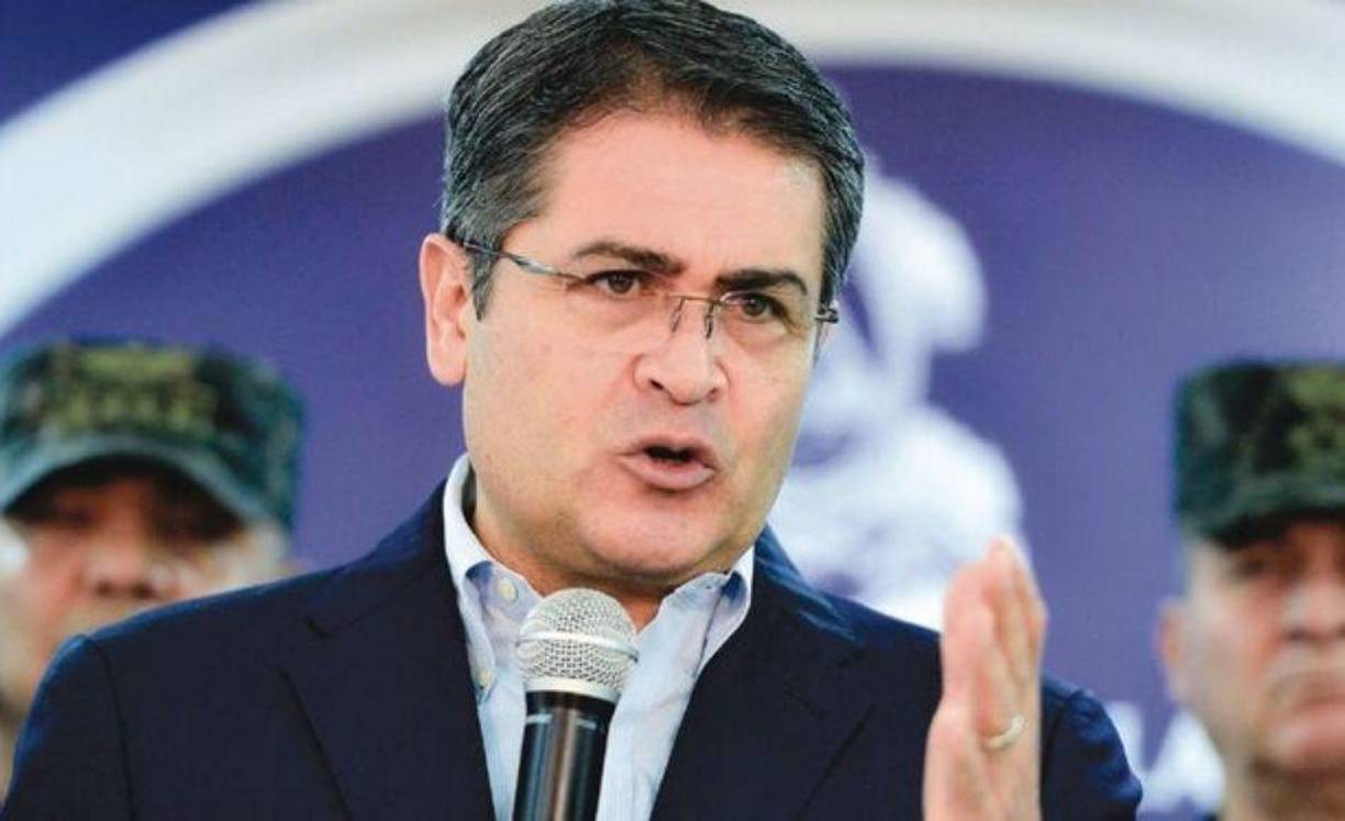 “Los narcos se quejan en las grabaciones que, a pesar de sus esfuerzos, no podían arreglar nada conmigo”.