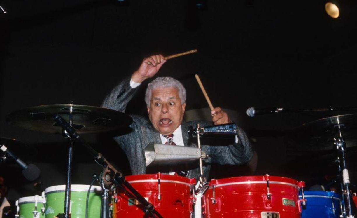 Con cincuenta y cuatro años de trayectoria, tuvo la oportunidad de colaborar y grabar junto a los siguientes artistas -por mencionar algunos: Astor Piazzolla, Dizzy Gillespie, Lionel Hampton, Ben Webster, Miles Davis, Thad Jones, Count Basie, Duke Ellington. 