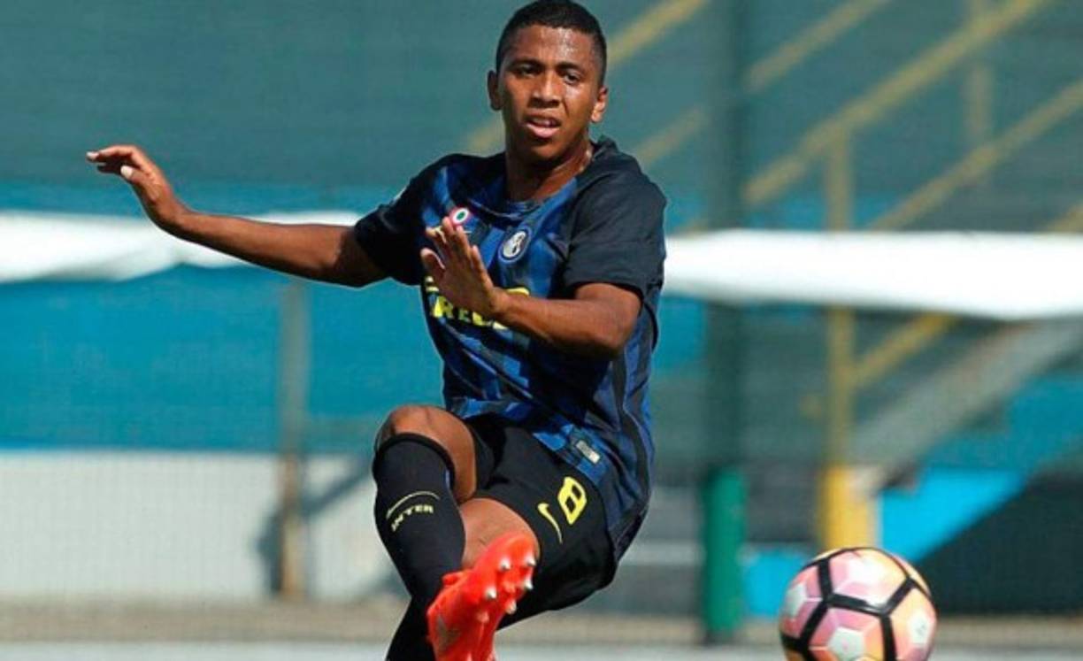 Rigo Rivas: El mediocampista hondureño renovó con el Inter de Milán hasta el 2023, pero jugará cedido a préstamo en el Reggina de la Serie B de Italia,<br/>