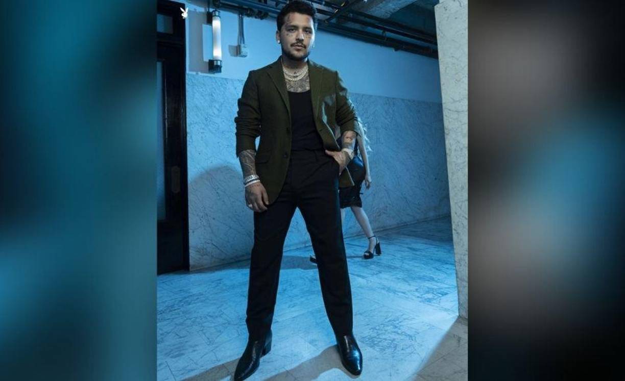 La revista resaltó el estilo del interprete de “De los besos que te di”.