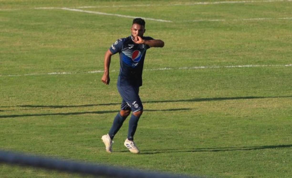 Reinieri Mayorquín marcó el 2-1 de Motagua ante Olimpia y así lo festejó.