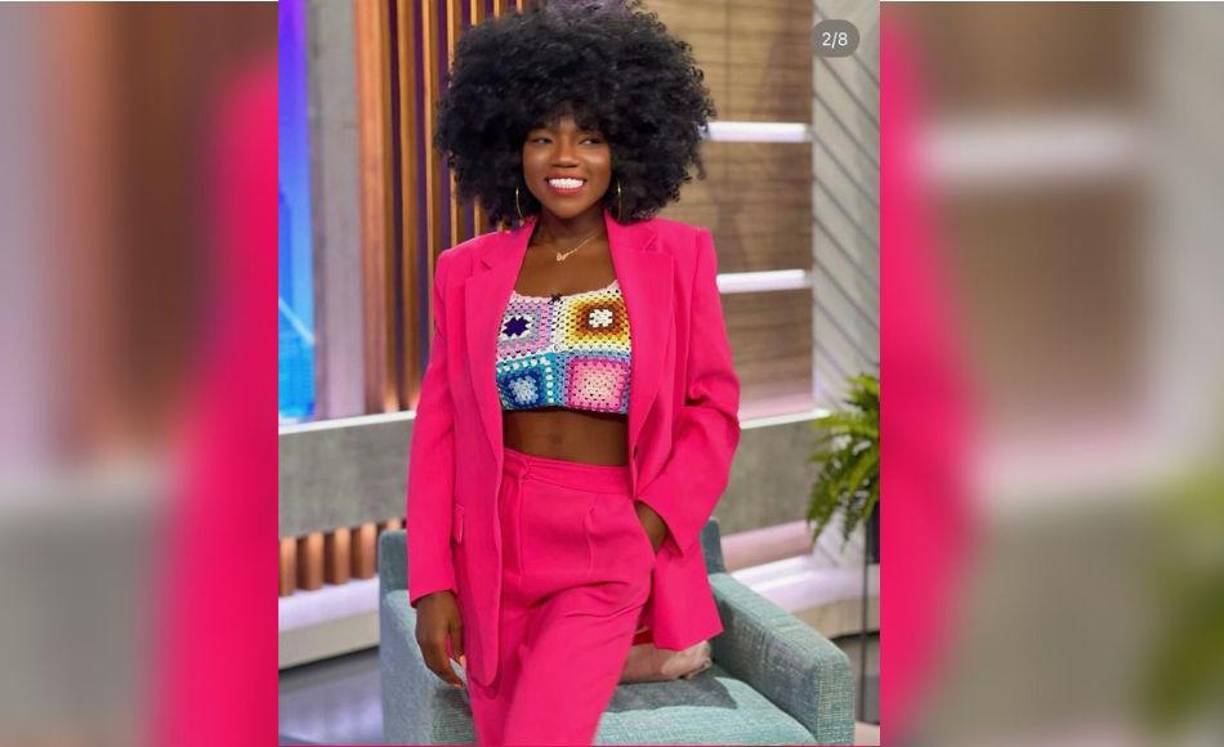 Muchos la recuerdan exhibiendo con mucho orgullo su amplia y curvilínea figura morena, como cuando lo hizo con el bañador azul brillante con el que apareció en el video que la hizo tan popular en todo el mundo.