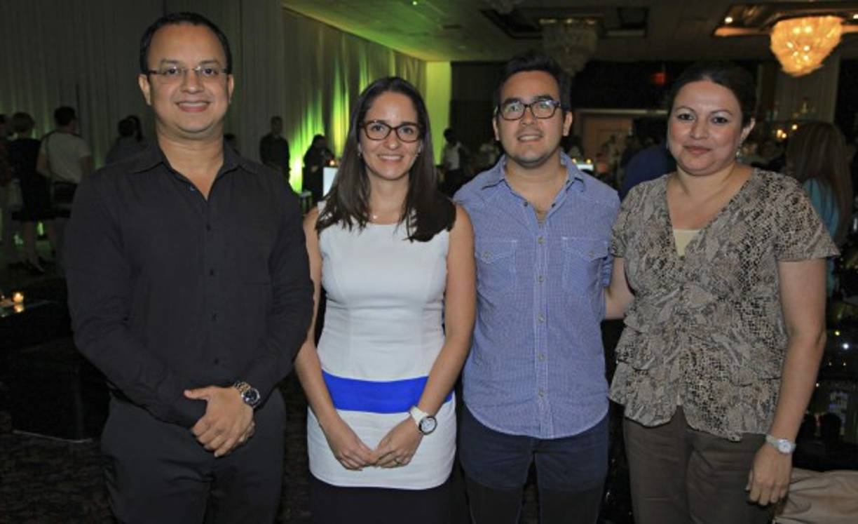 Nahúm Moreno, Melissa Flores, Allan Padgett y Jackie Cuestas