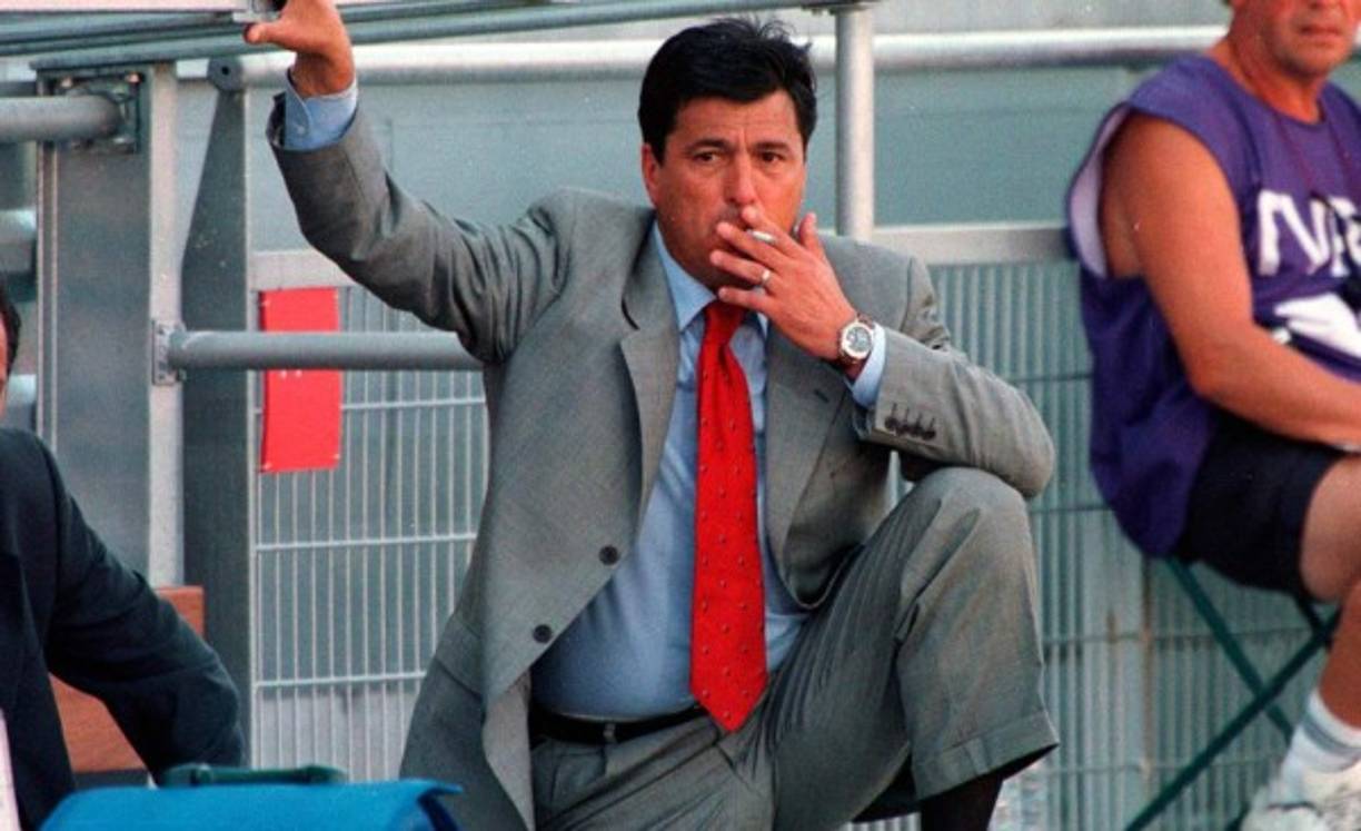 Daniel Passarella no permitiía a jugadores con el pelo largo y por ello no convocó a Fernando Redondo a la selección argentina, ya que el futbolista se opuso a quitarse la melena.