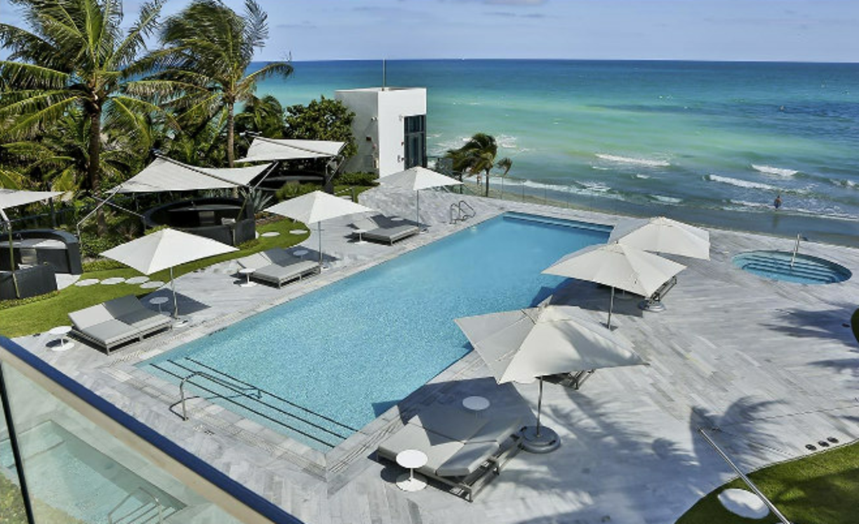 En 2021 adquirió este lujoso ático al norte de Miami y podría ser su próxima casa familiar.