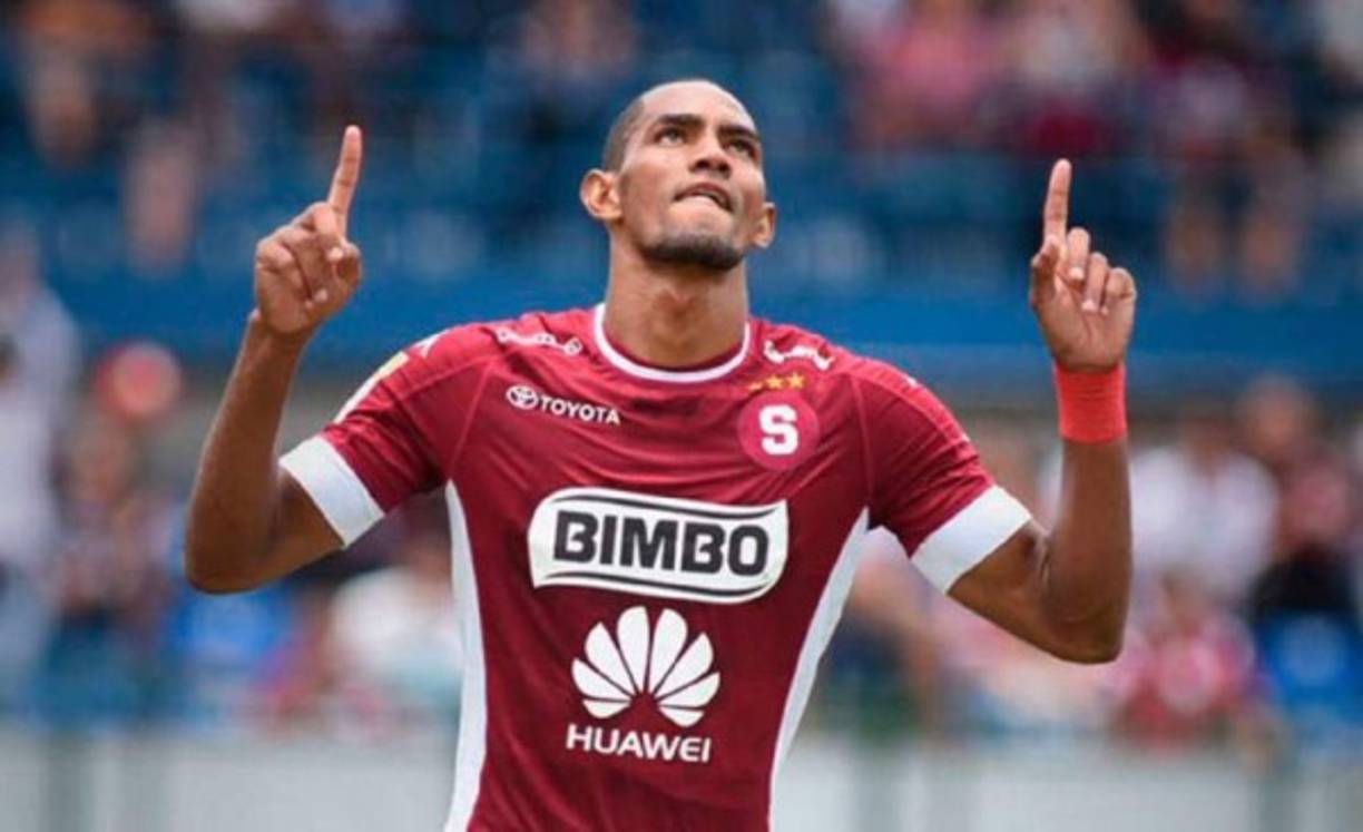Jerry Bengtson suena para ser reemplazo de Román Rubilio Castillo en el Motagua.