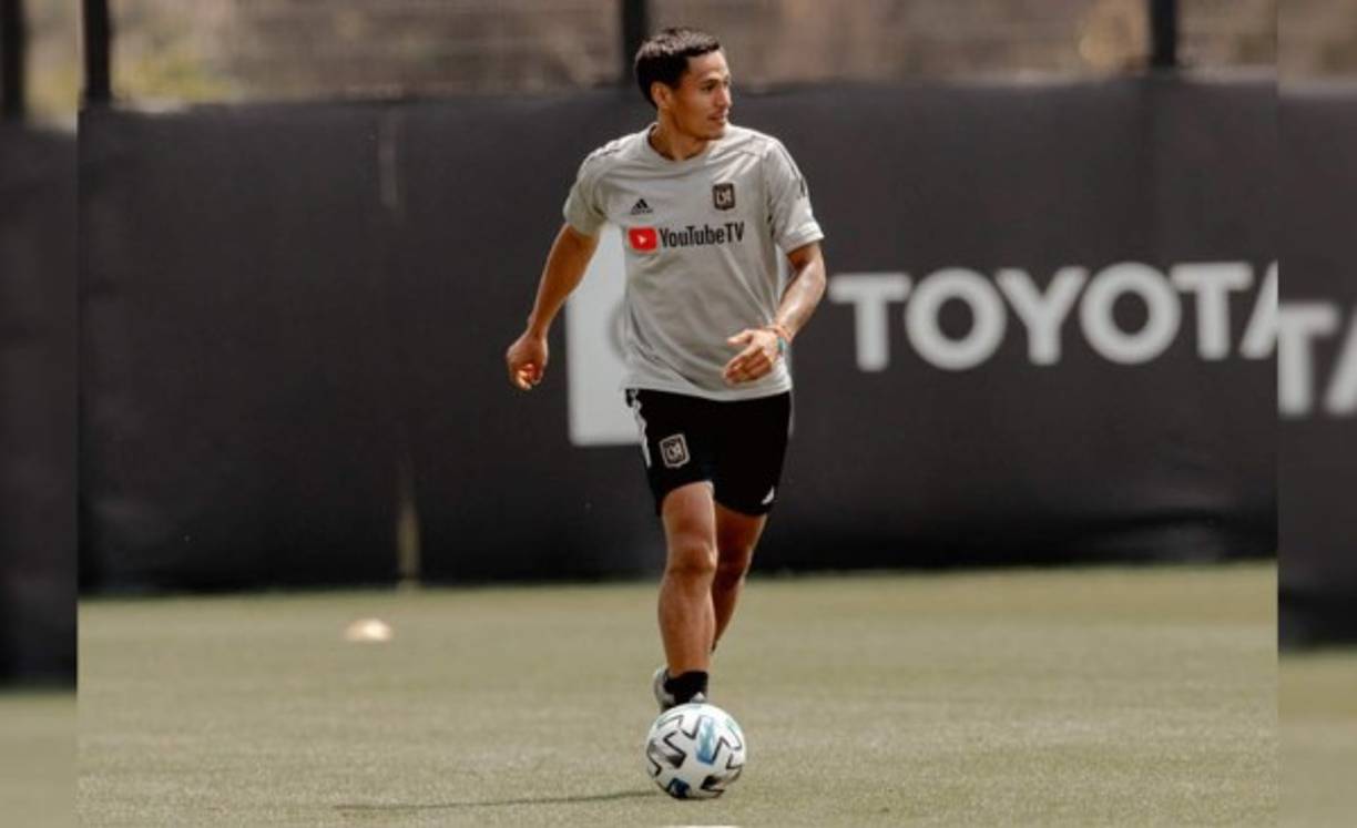 Andy Nájar: Según The Washington Post, el jugador hondureño podría volver a vestir la camiseta dle DC United de la MLS. Su último club fue Los Angeles FC en donde no pudo destacar.