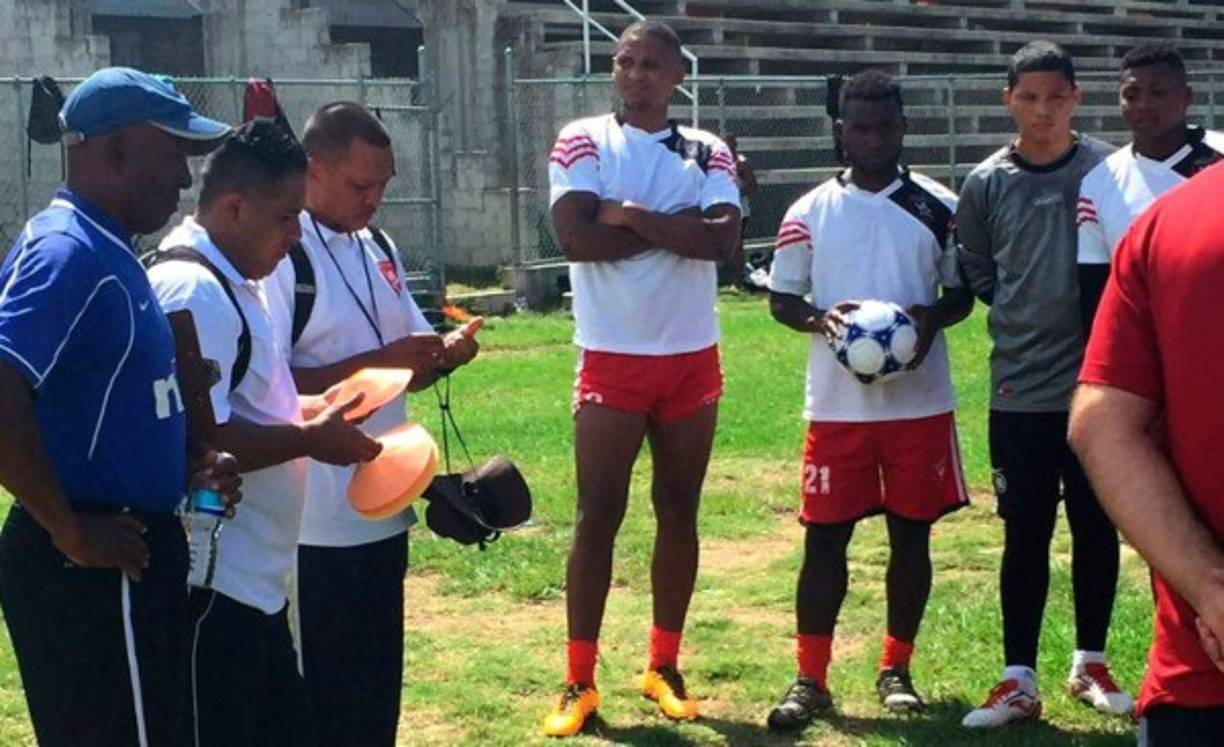 Georgie Welcome, que milita en la actualidad en el Arsenal de Roatán de la Segunda División, podría tener una oportunidad de regresar al extranjero y el fútbol salvadoreño sería el destino.