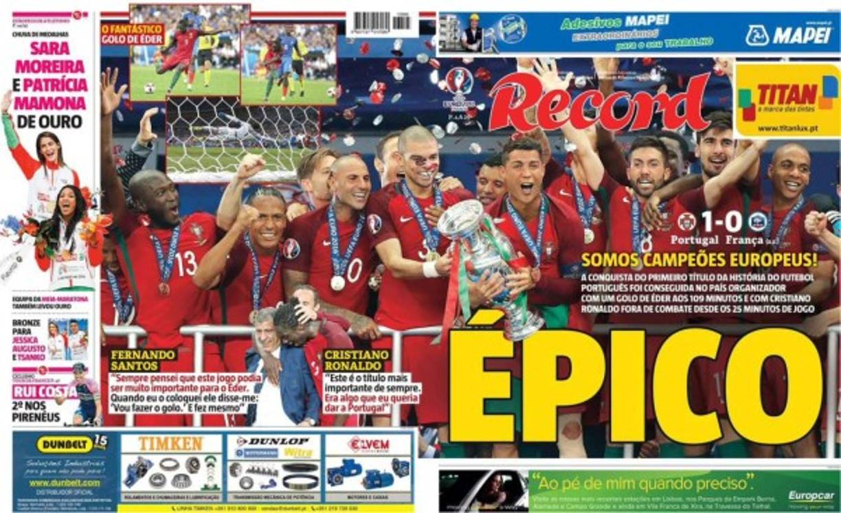 El récord de Portugal celebra por todo la obtención de la Eurocopa conseguida ante el anfitrión Francia.