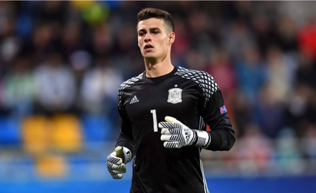 El joven portero Kepa Arrizabalaga, internacional Sub-21 con España, ha pedido a sus agentes que no le trasladen ninguna oferta independientemente del club que sea ya que su intención es la de seguir jugando el Athletic de Bilbao en el futuro que sea que por ejemplo en el Real Madrid se le triplicaría el sueldo, en un gesto de fidelidad al club que le ha visto crecer como futbolista. El club blanco por su parte no pierde la esperanza de hacerse con el guardameta español que todavía no ha conseguido llegar a un acuerdo de renovación con el equipo rojiblanco.