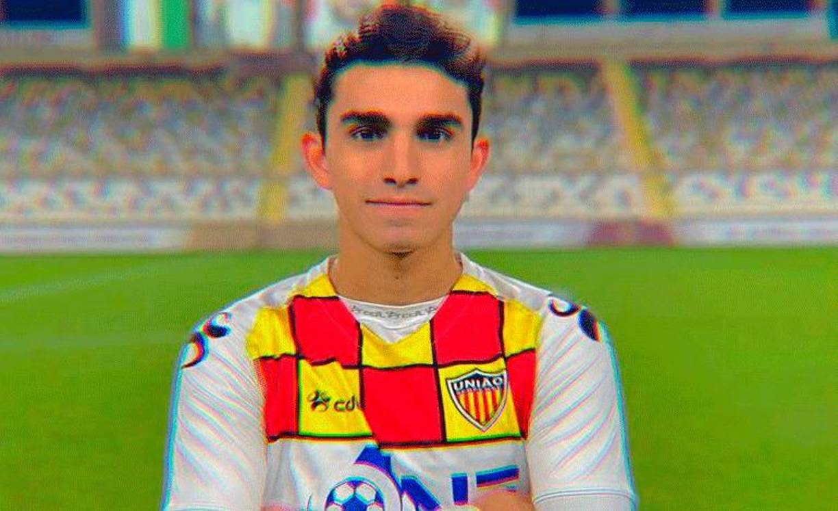 El joven hondureño Charlie Estrada se presentó a la pretemporada del Motagua tras su paso por el Clube Serpense de Portugal.