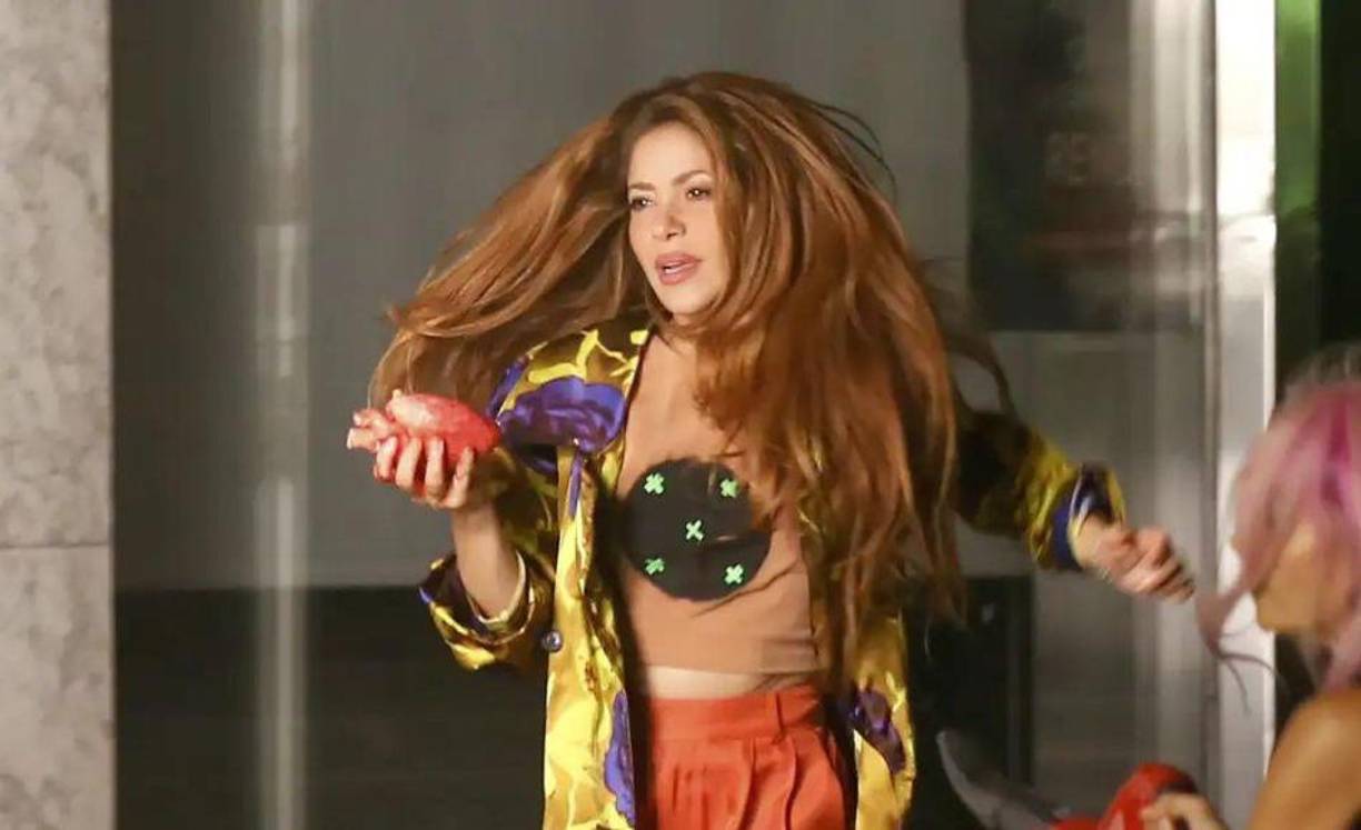 Bajo este contexto, la letra de la canción y el videoclip estuvieron llenos de referencias sobre sus sentimientos y, principalmente, de cómo sintió la ruptura con el futbolista español. Por ello, aquí te decimos los mensajes encontrados.