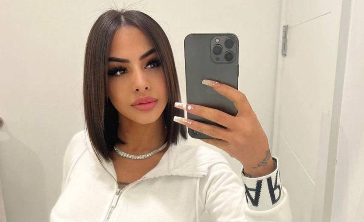 De acuerdo con el medio estadounidense, las cinco aspirantes femeninas de este 2022 son: Yailin La Mas Viral, la actriz Valeria Marín, la cantante española Bad Gyal, la empresaria Bárbara Camila y la cantante Helen Ochoa. 