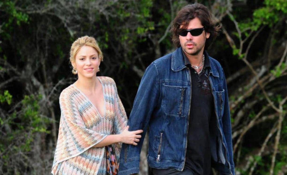 Lo que pocos sabían es que ella le dedicó una canción a su ex Antonio de la Rúa, cuando terminaron la relación pero esta pieza musical no alcanzó la fama de otras como “Dias de enero” y “suerte” que las grabó mientras estaban juntos.