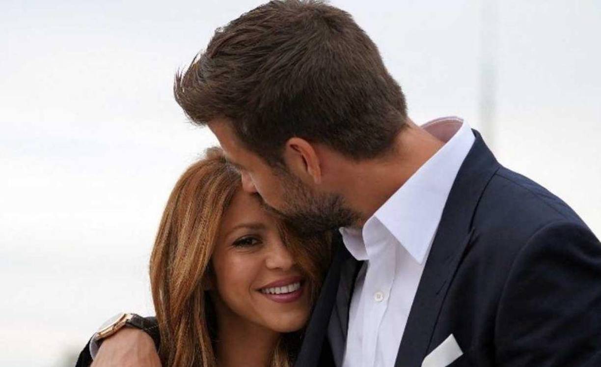 De acuerdo con los medios españoles, se trata de una joven rubia que trabaja para el futbolista.