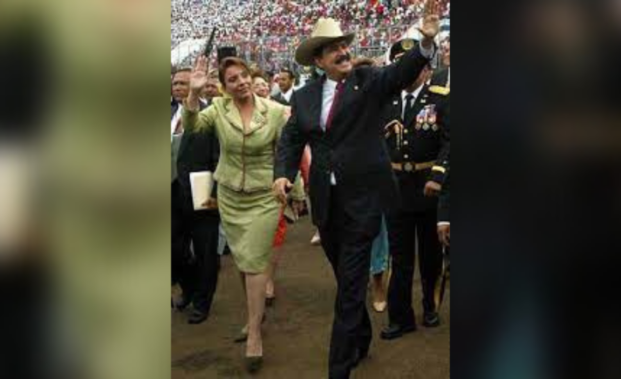 Xiomara Castro apareció en la vida política al convertirse en primera dama de nación en 2006. 