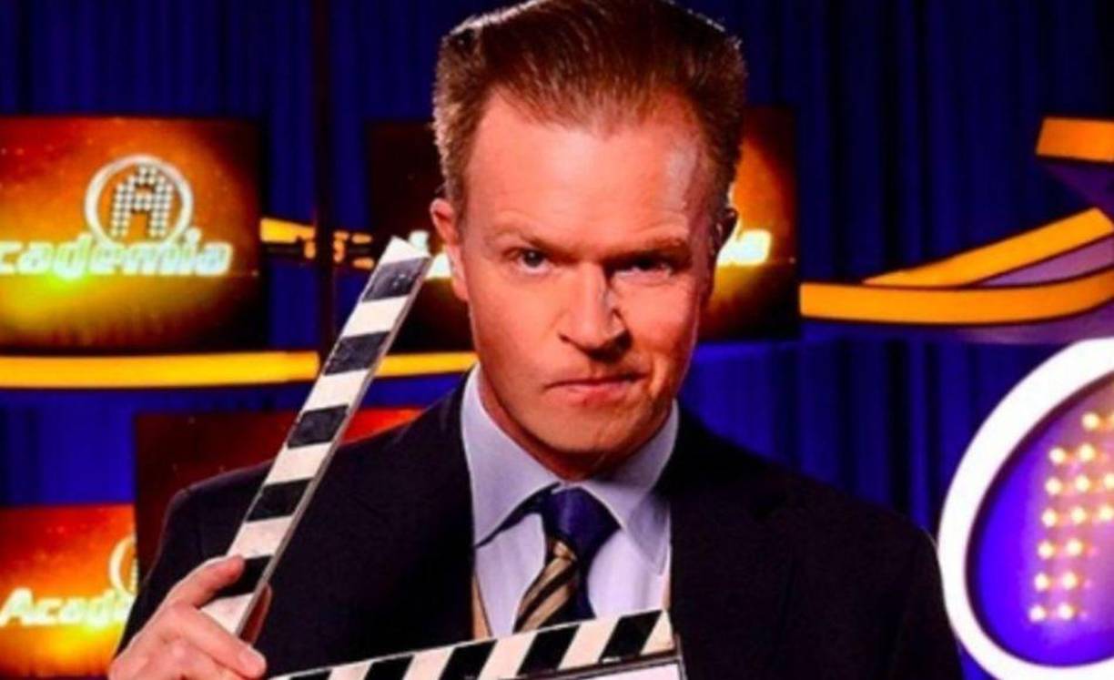 A Arturo López Gavito le tocará intercambiar papeles: de ser crítico en La academia, ahora será criticado, por lo que estará dispuesto a estar del otro lado y escuchar lo que le digan los expertos en cada episodio.