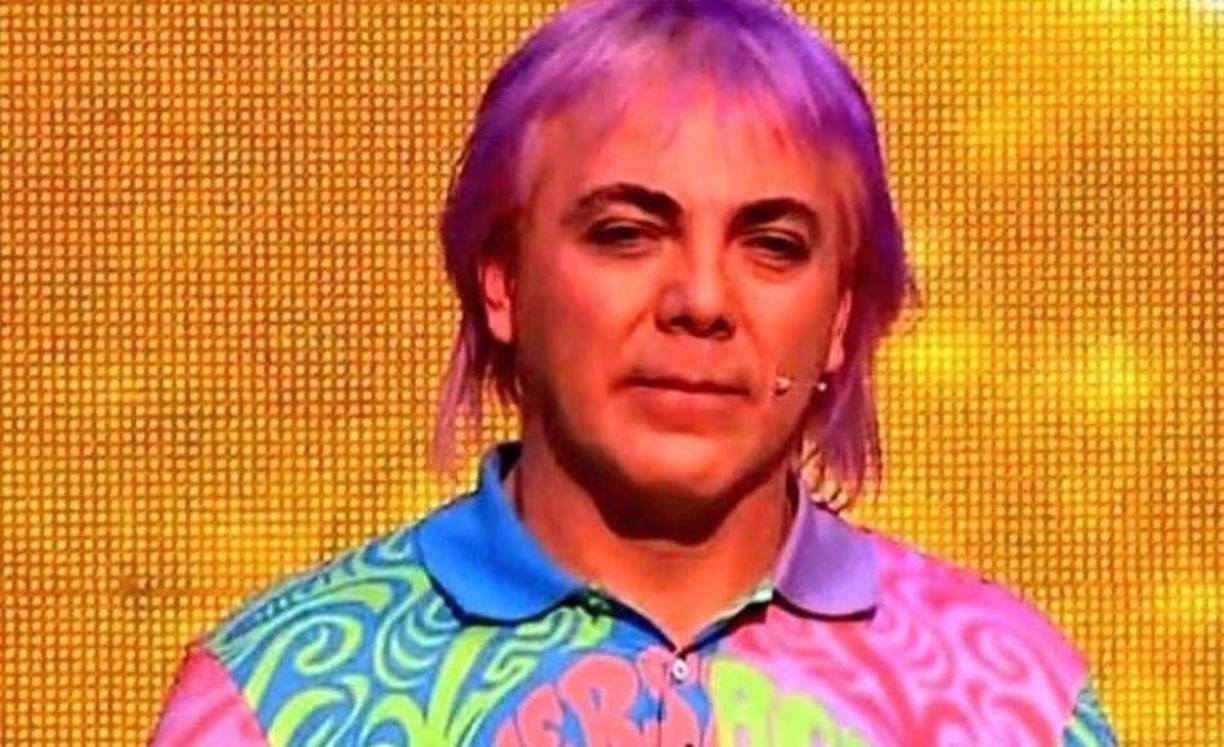 La imagen del artista fue sumamente comentada con una lluvia de posts coincidiendo en que el hijo del fallecido comediante Manuel “El loco” Valdés se parece cada día más a su padre. 