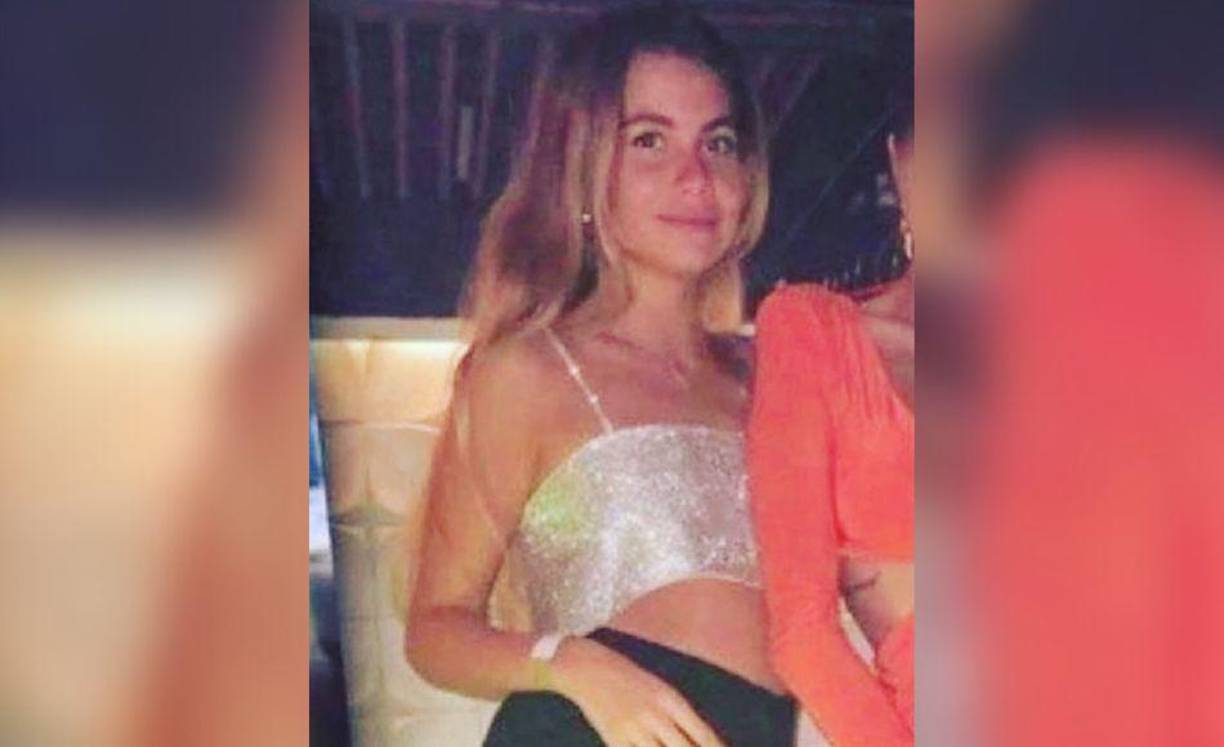 En las últimas semanas se la ha visto asistiendo a bodas, eventos y restaurantes de la mano de Gerard Piqué y de este modo deja en claro que no le interesa esconderse. 