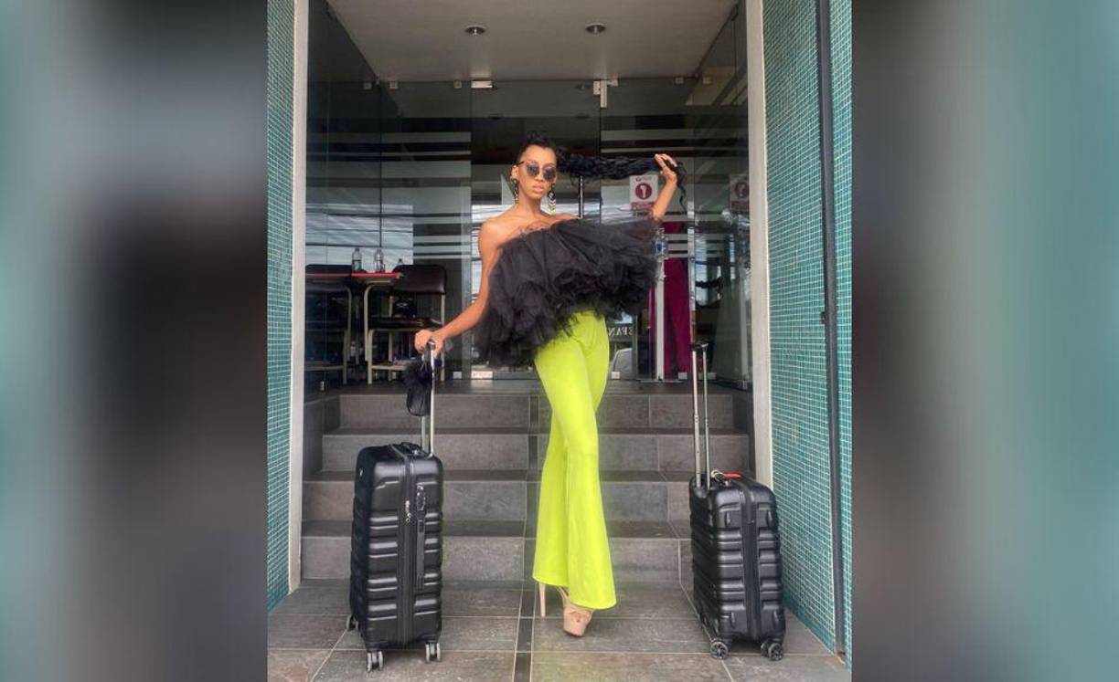 Es profesora de baile de jazz.